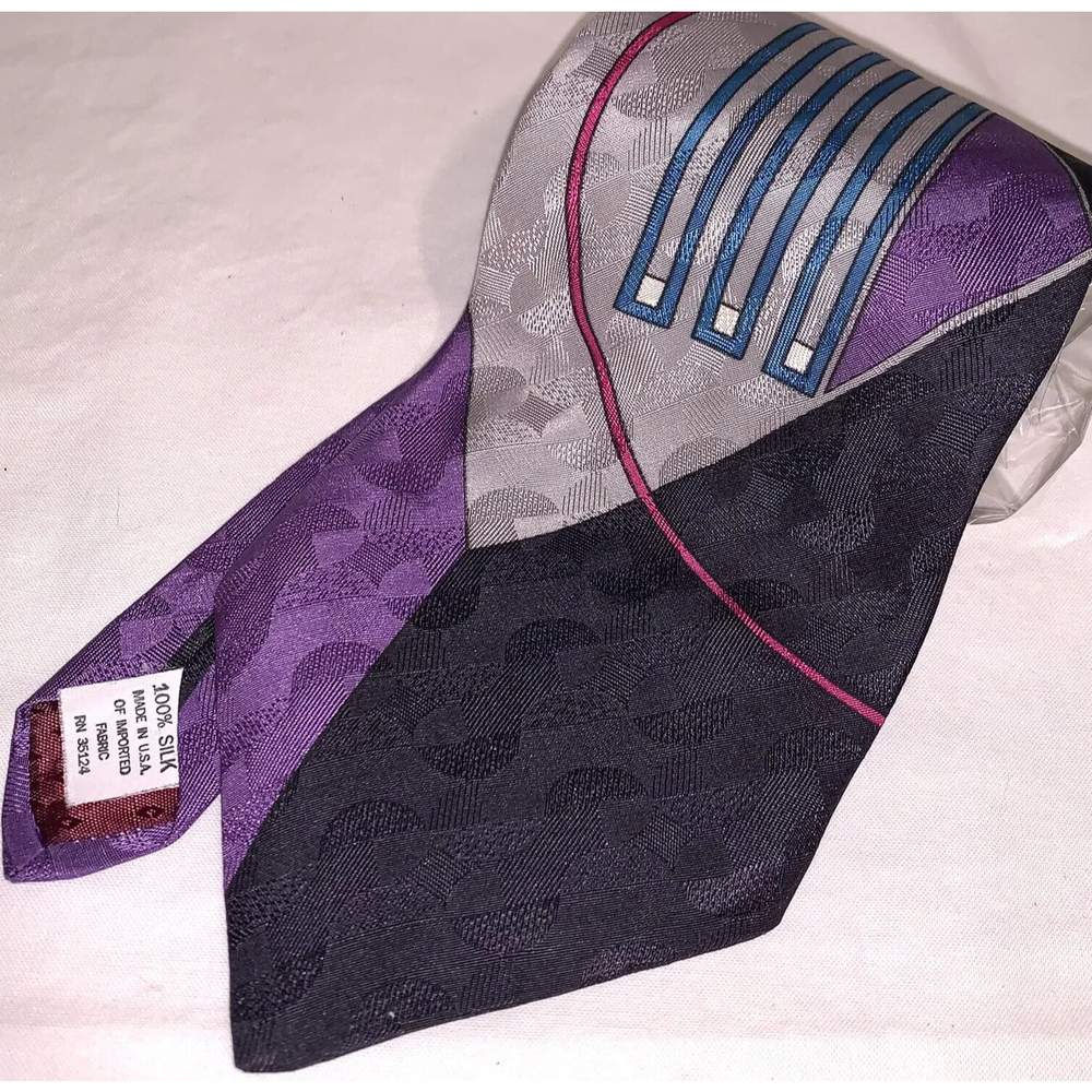 Vintage HANOVER ST  Tie Geometric 100% Silk Necktie Made In USA